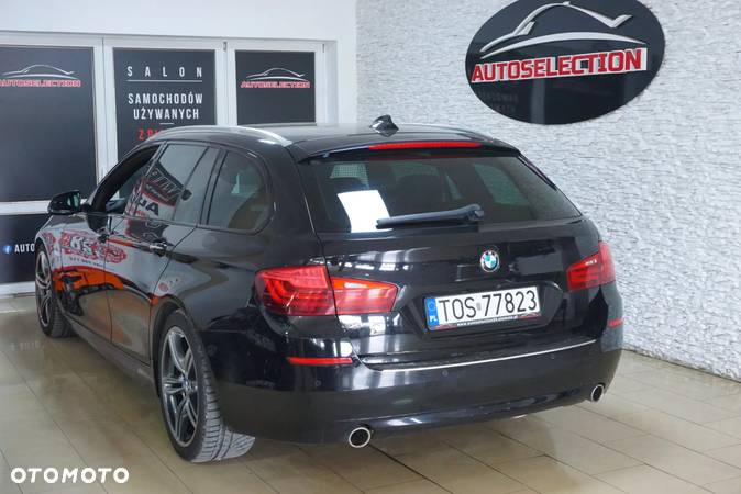 BMW Seria 5 535d xDrive Touring Sport-Aut Luxury Line - 4