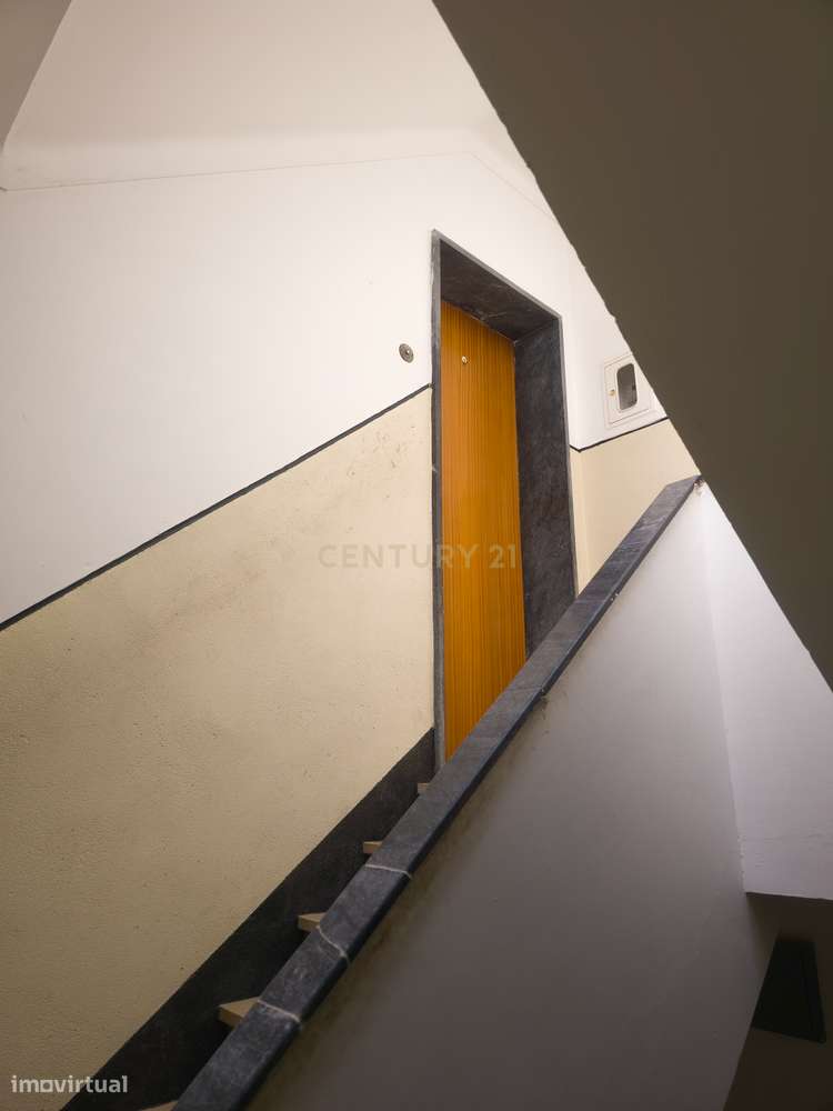 Apartamento T2 – 2.º andar | Alcochete-13