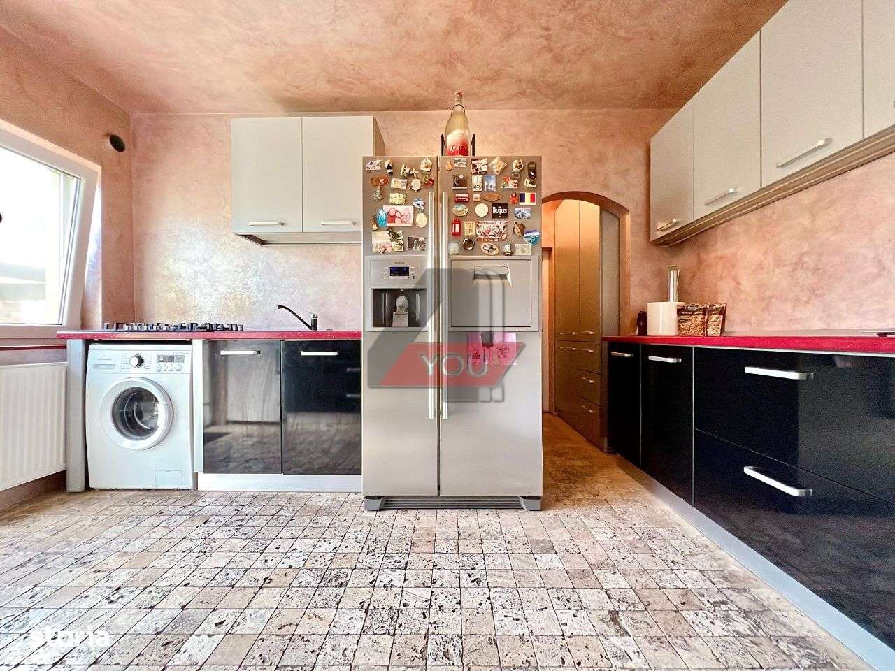 Casa renovata si cocheta,in zona Intim-Piata Spitalului + teren 389 mp - Imagine principală: 4/18