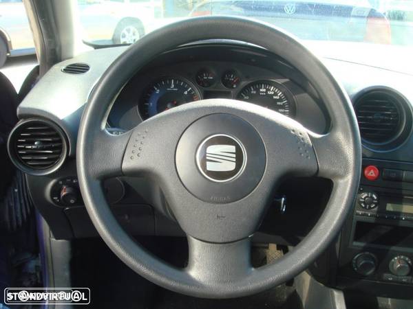 Seat Ibiza 1.9 TDi 2004 para peças - 11