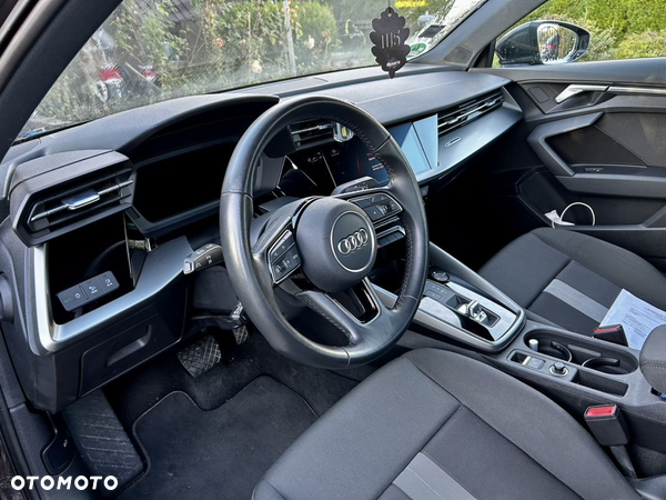 Audi A3 35 TDI Advanced S tronic - 12