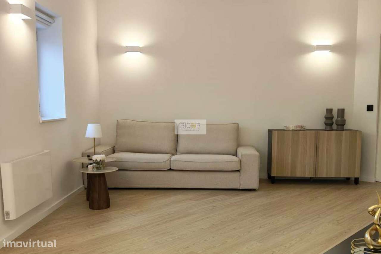 Apartamento T3 em Matosinhos, junto ao metro, pronto a habitar. - Grande imagem: 2/29