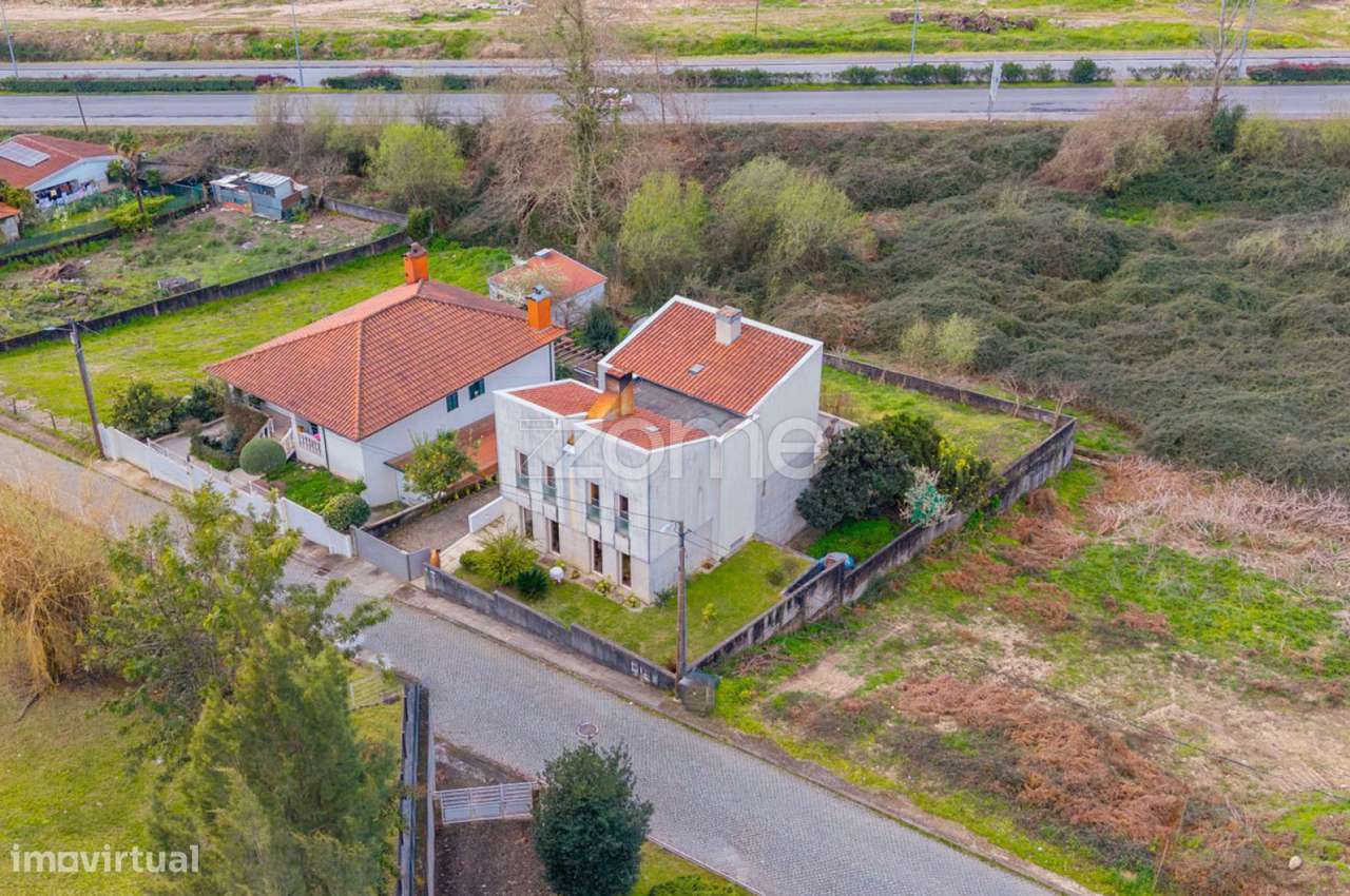 Moradia individual T5 em S. Pedro Este - Grande imagem: 4/50