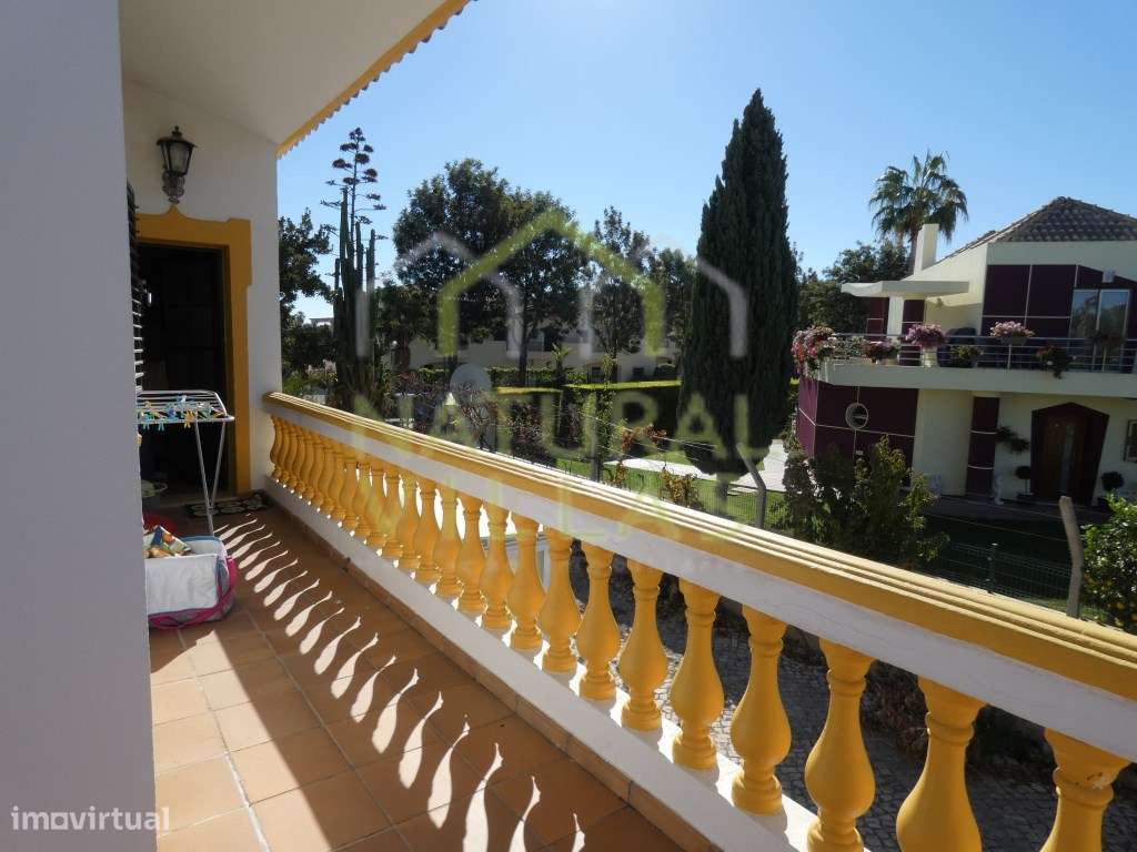 Moradia T4 em Vale de Santa Maria, Albufeira-7