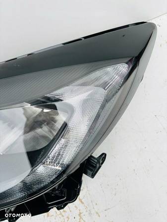 LAMPA PRAWA REFLEKTOR PRAWY TOYOTA AYGO X ZWYKŁA  LED DZIENNY IDEAŁ EUROPA - 7