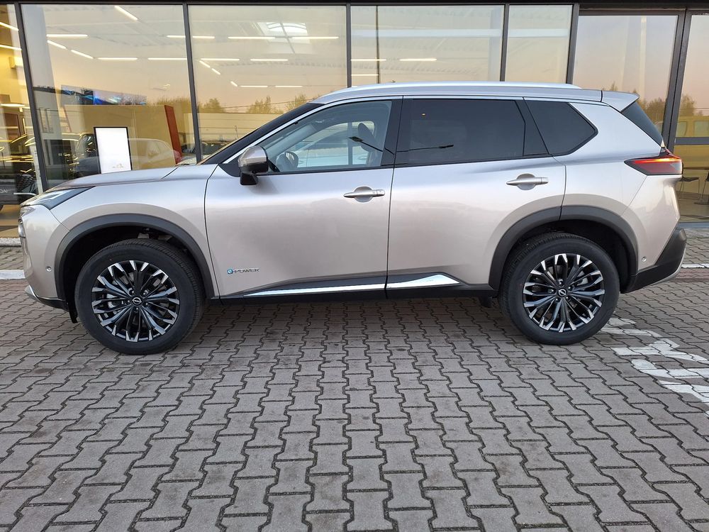 Kamery 360 / Head-Up / Szyberdach / Naturalna Skóra / Bose