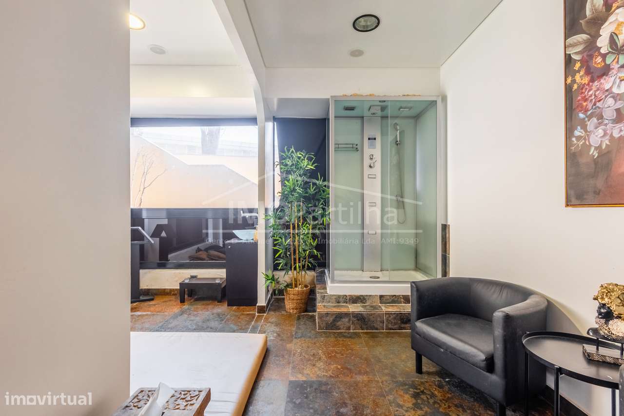 T2 c/ Projeto Aprovado em Condomínio de Prestígio com Piscina – Parede-10