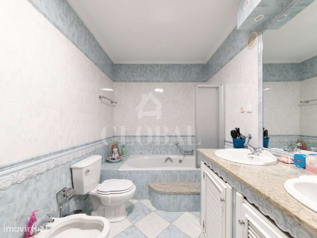 APARTAMENTO T3+1 CUCUJÃES-21