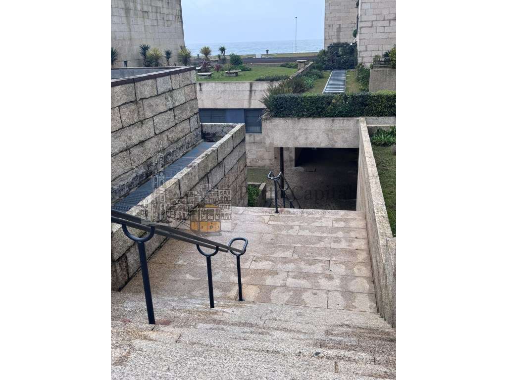 OPORTUNIDADE DE INVESTIMENTO ATIVO COMERCIAL EM LEÇA DA PALMEIRA - Grande imagem: 3/21