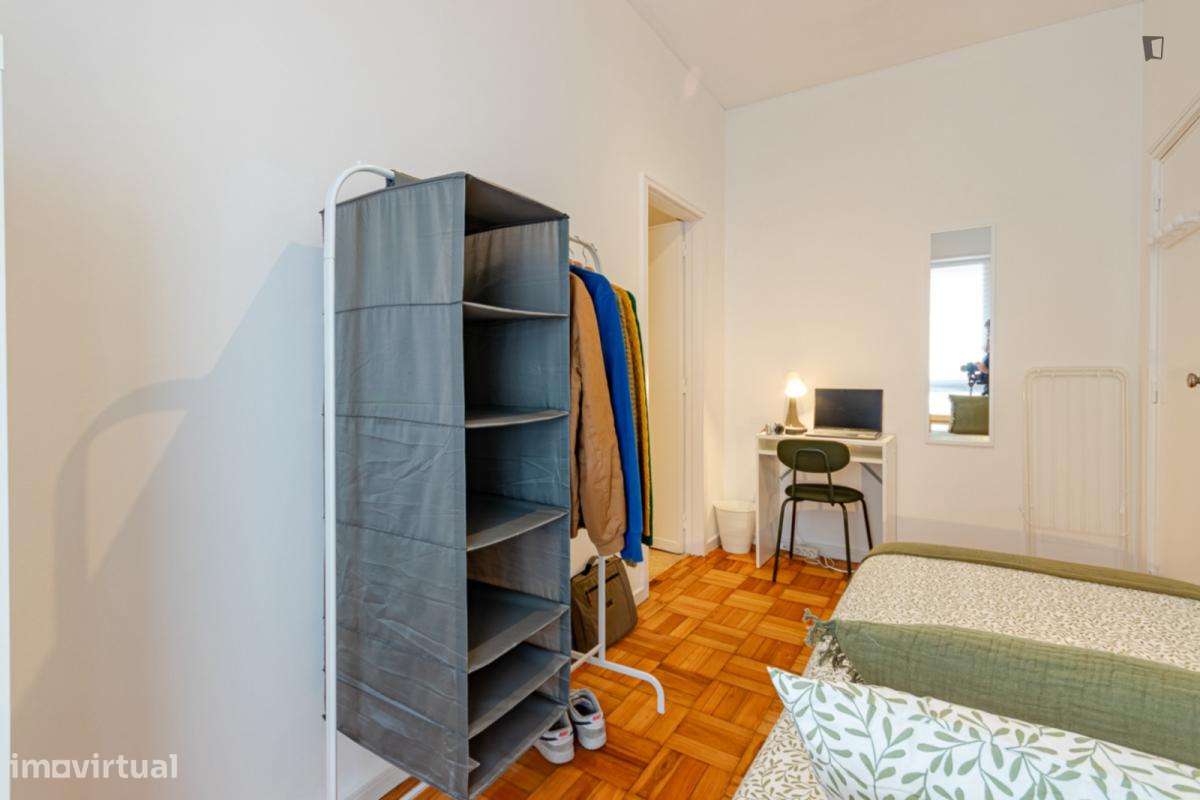 Quarto - localizado em Ramalde Porto - Grande imagem: 4/24