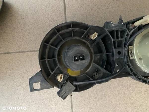 LAMPA PRZÓD PRAWA BMW E30 SOCZEWKA UŚMIECH - 8