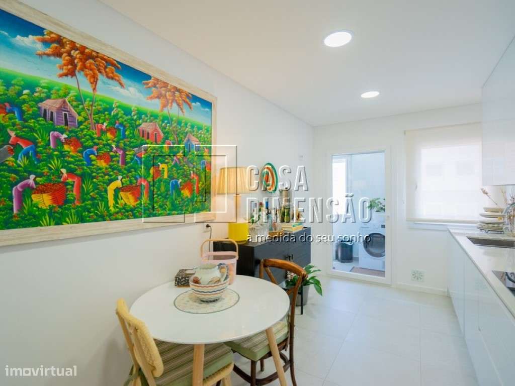 Apartamento de tipologia T2 na Serra de Carnaxide, com Garagem BOX,...-20