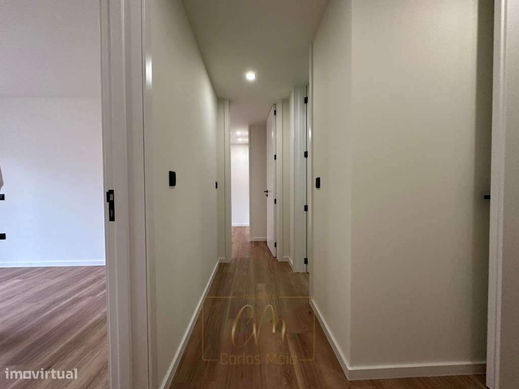 Apartamento T3 c/lugar de garagem-16