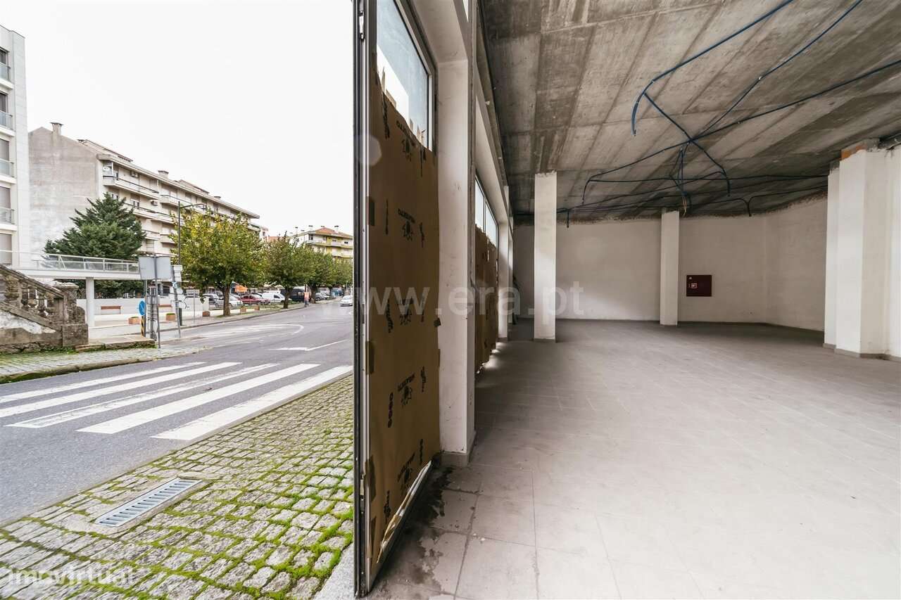 Loja / Fundão, Fundão - Grande imagem: 2/10