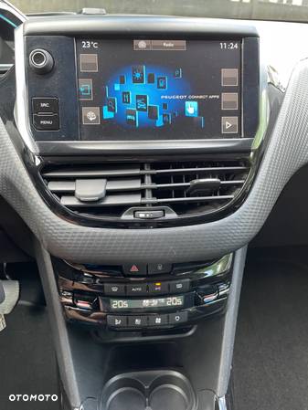 Peugeot 2008 PureTech 130 Allure - 8