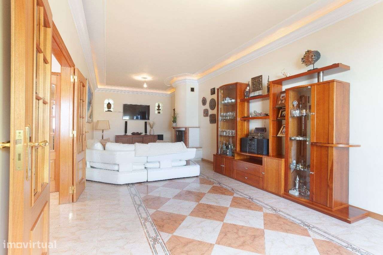 Moradia T4, São Domingos de Rana - Grande imagem: 4/38