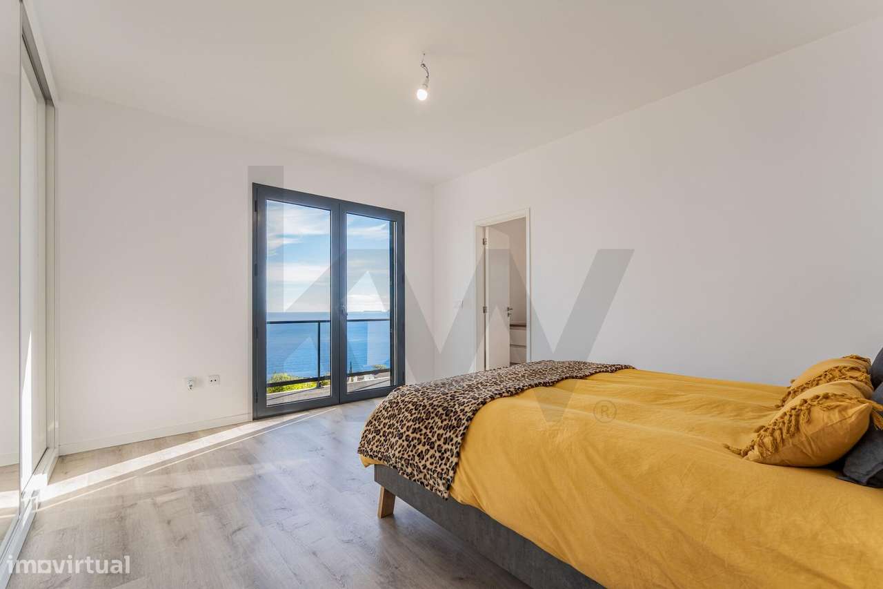 Moradia T3 com escritório, dois pisos e grande lote — Gaula, Santa Cru-14