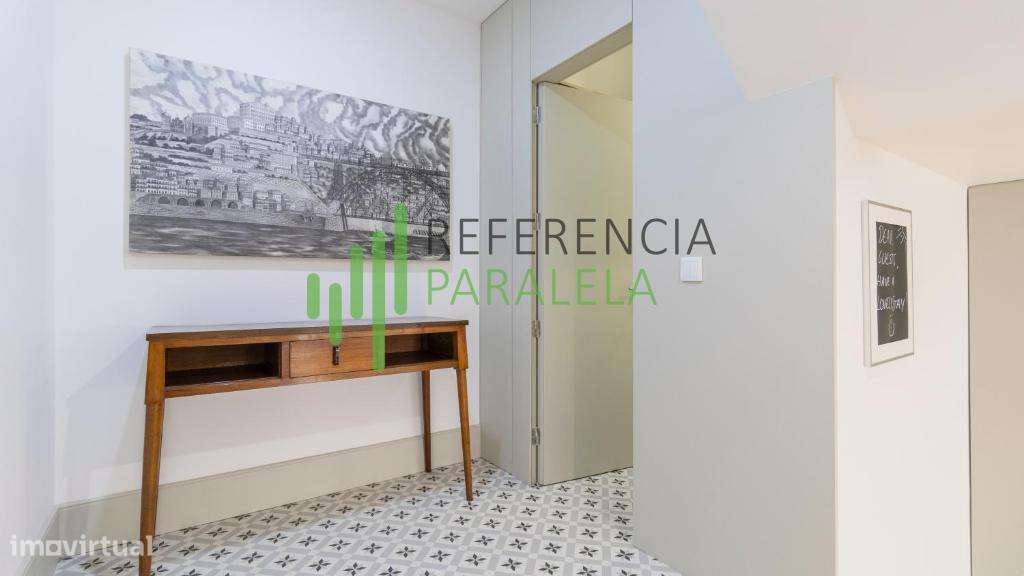 Duplex mezzanine no coraçao do Porto com terraço, perto do Sé-9