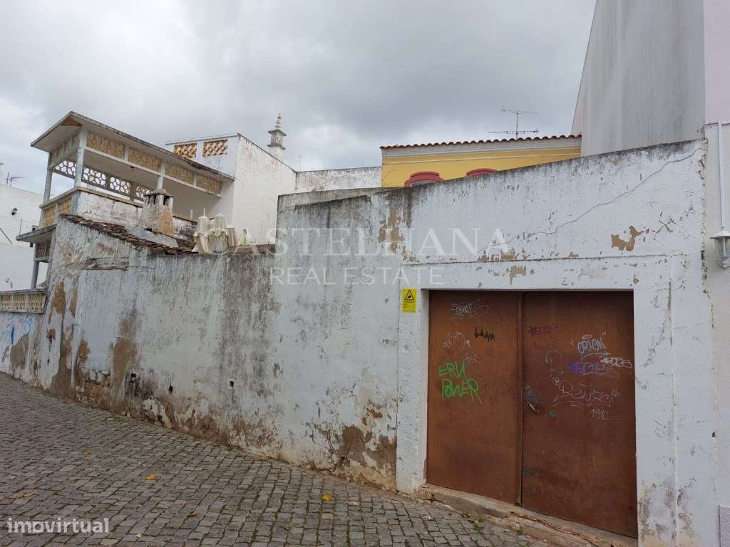 Moradia T10, situada no Centro Histórico de Tavira, Algarve - Grande imagem: 4/29