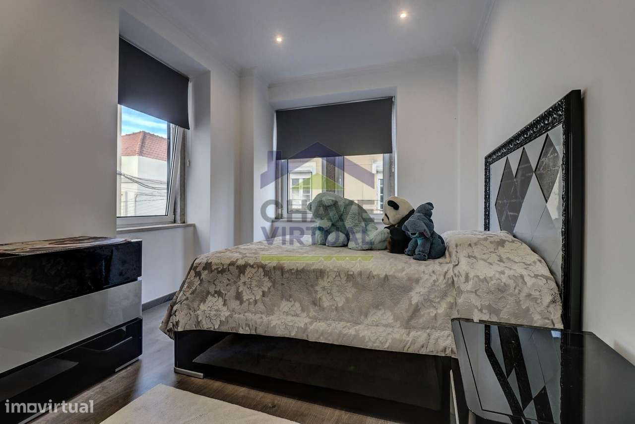 Apartamento T3 com Terraço Amplo - Centro Bombarral-7