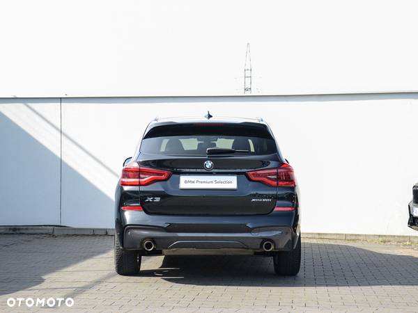 BMW X3 xDrive20i - 8