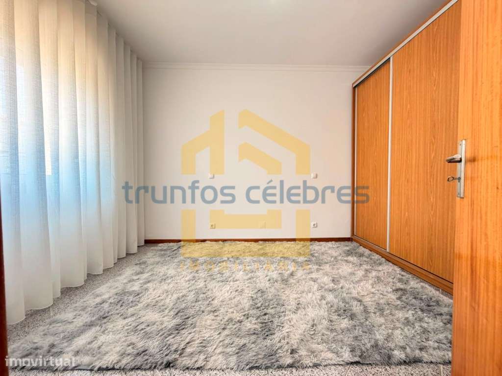 *Moradia T3+1 Renovada | Terraço Privativo | A 600 m da Praia e 400...-4