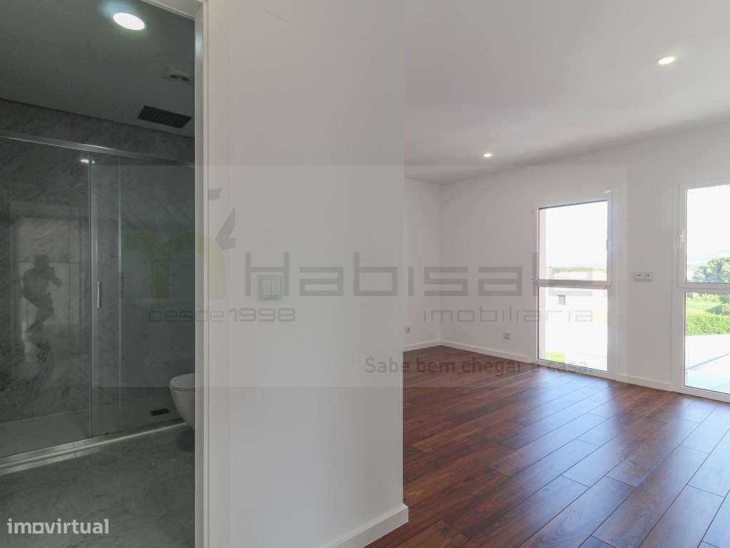 Moradia T3, situada em Areia Cascais, a curta distância da praia do...-29