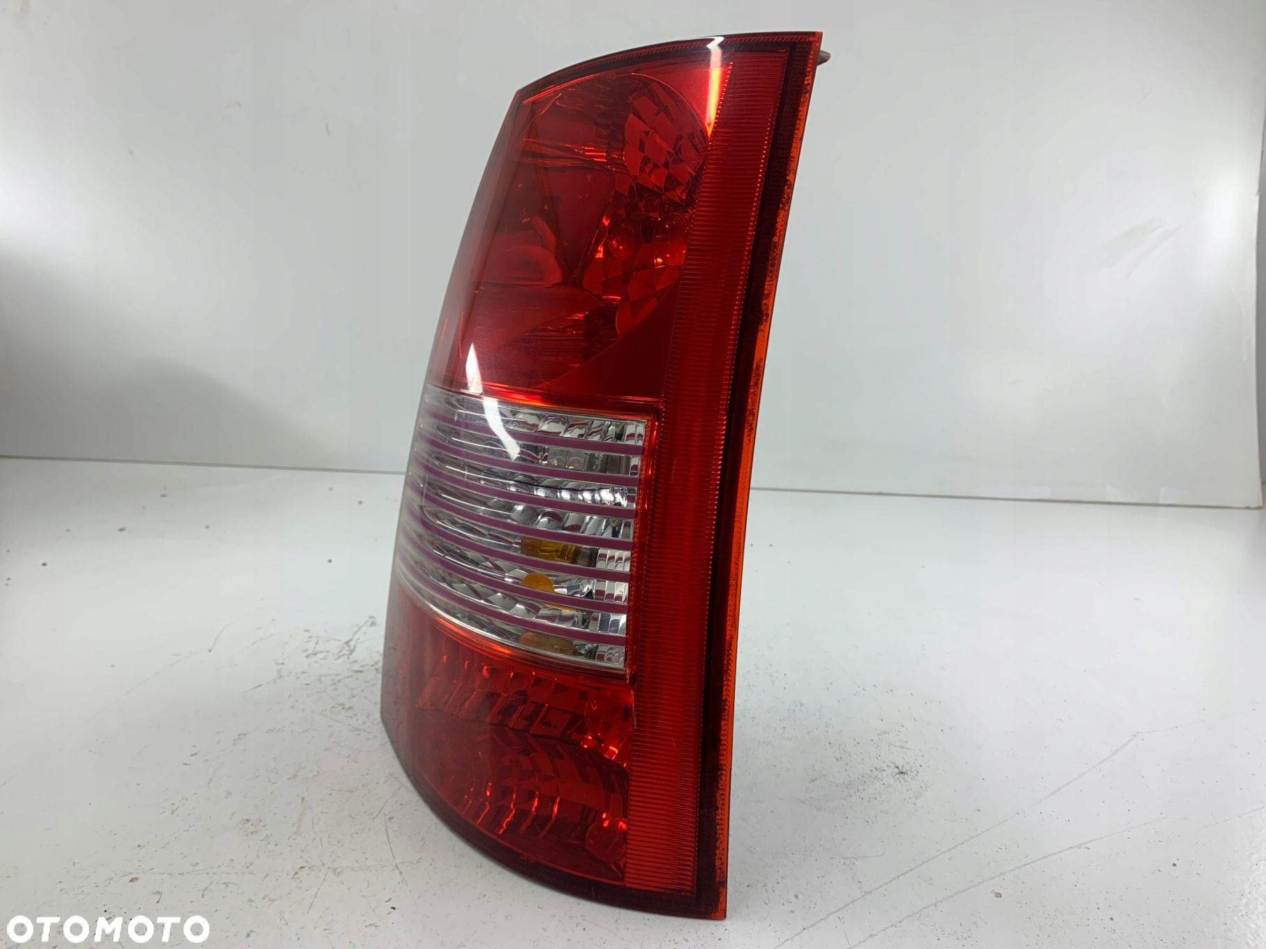 KIA PICANTO I LAMPA PRAWA TYŁ ŁADNA - 4