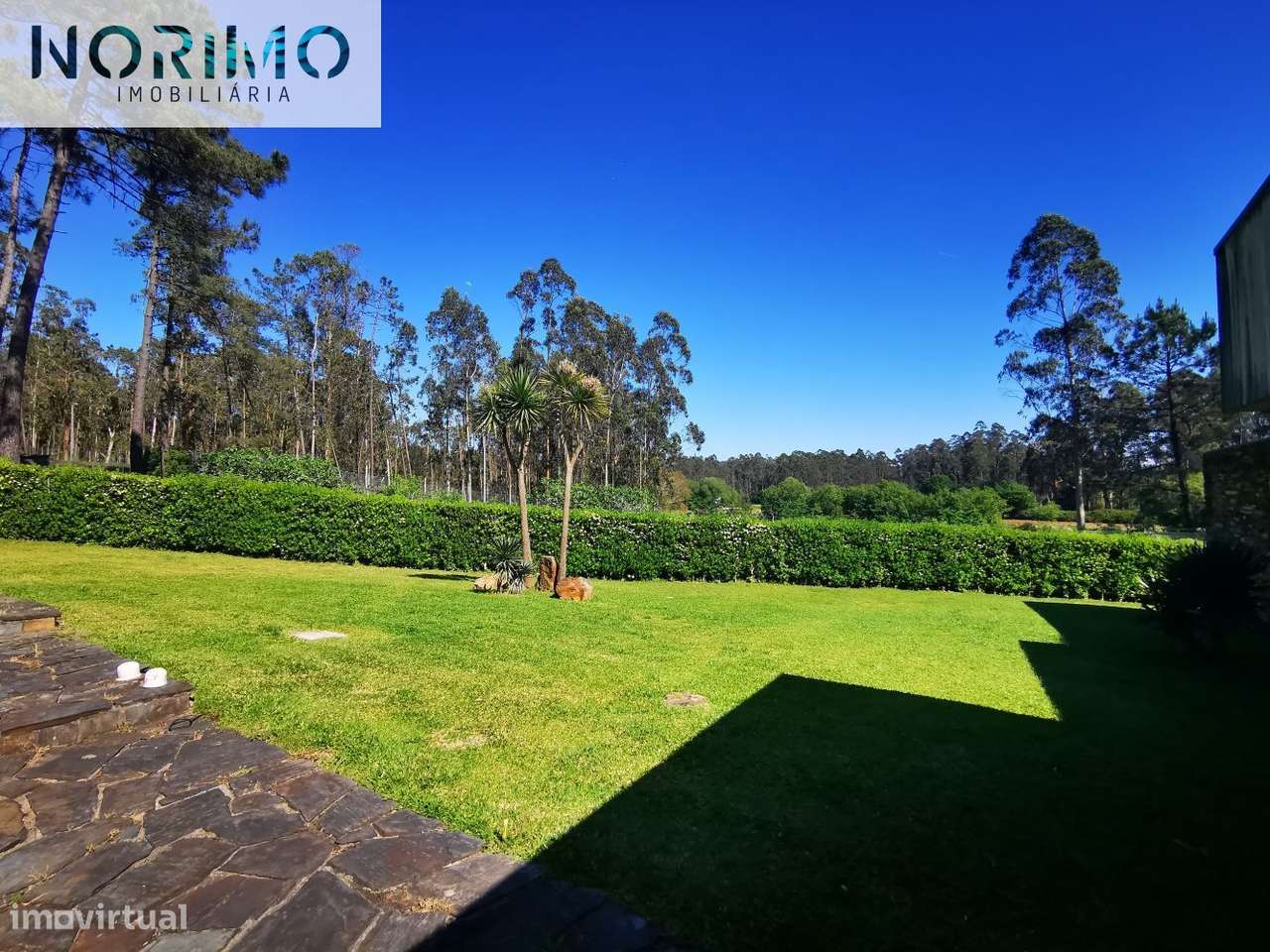 Moradia com Piscina (frente Rio Cávado)-11