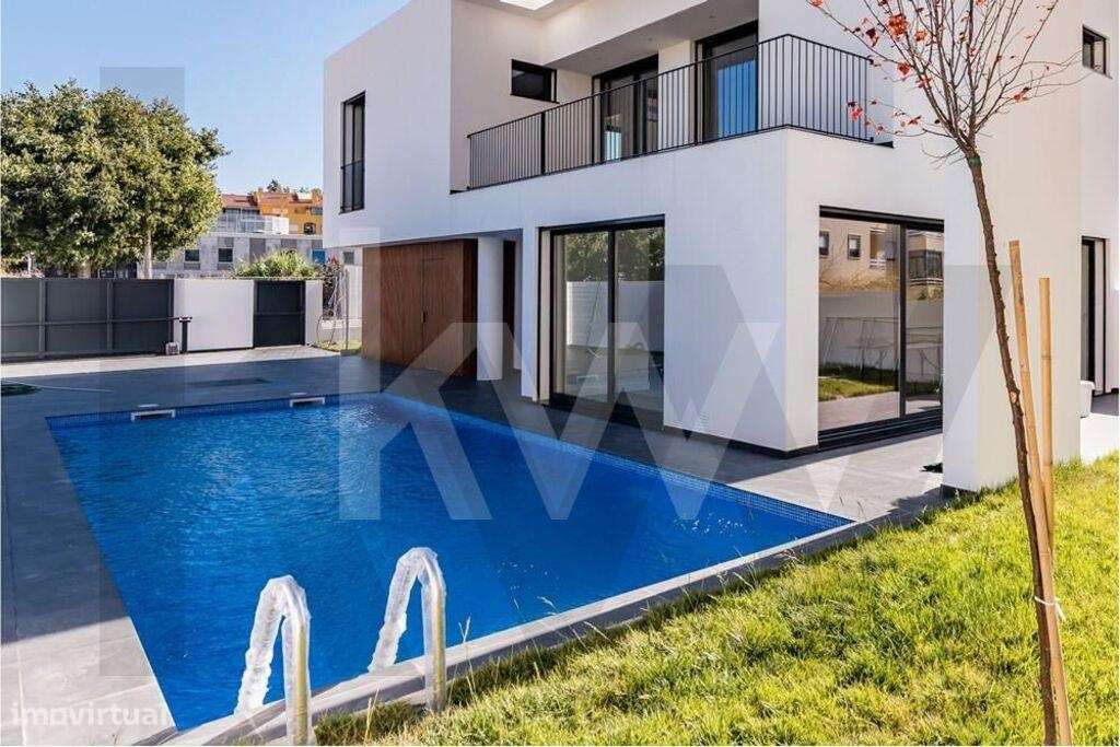 Excelente Moradia T4 - Varanda - Cave - Jardim - Piscína - 5 min da Pr - Grande imagem: 4/49