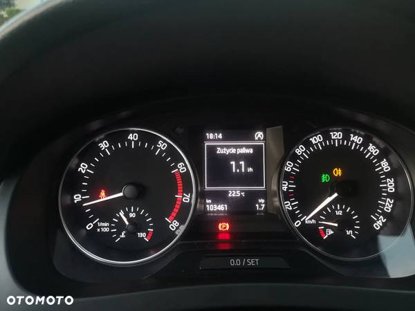 Skoda RAPID 1.2 TSI Edition - 19