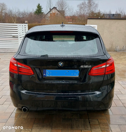 BMW Seria 2 218d - 9