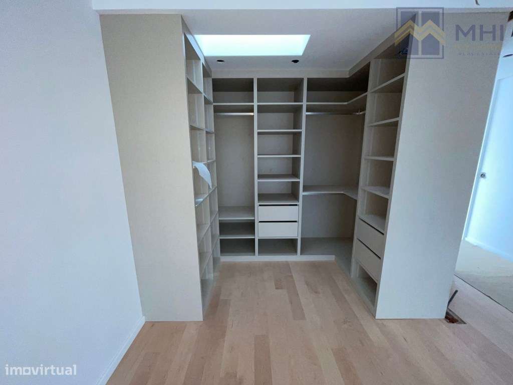 Moradias de Luxo T4 +1 a 500 metros da praia em Canidelo-27