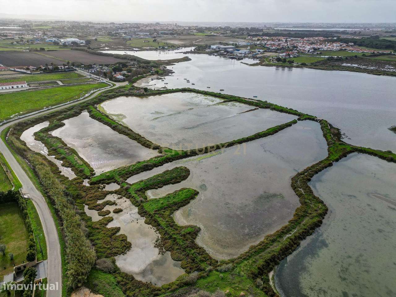 Marinha com 5 ha, destinada a piscicultura, em Sarilhos Grandes, Monti-5