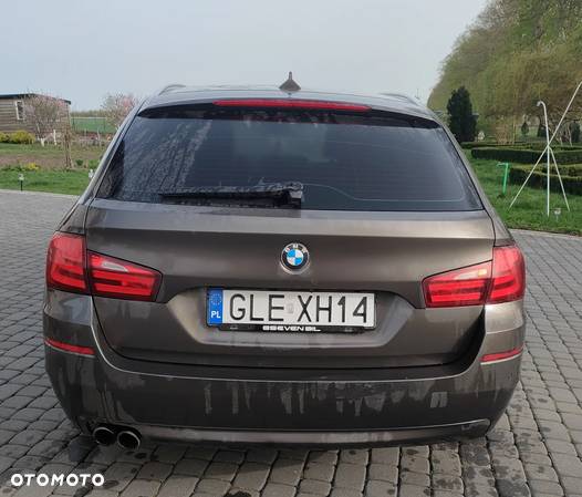 BMW Seria 5 525d xDrive - 5