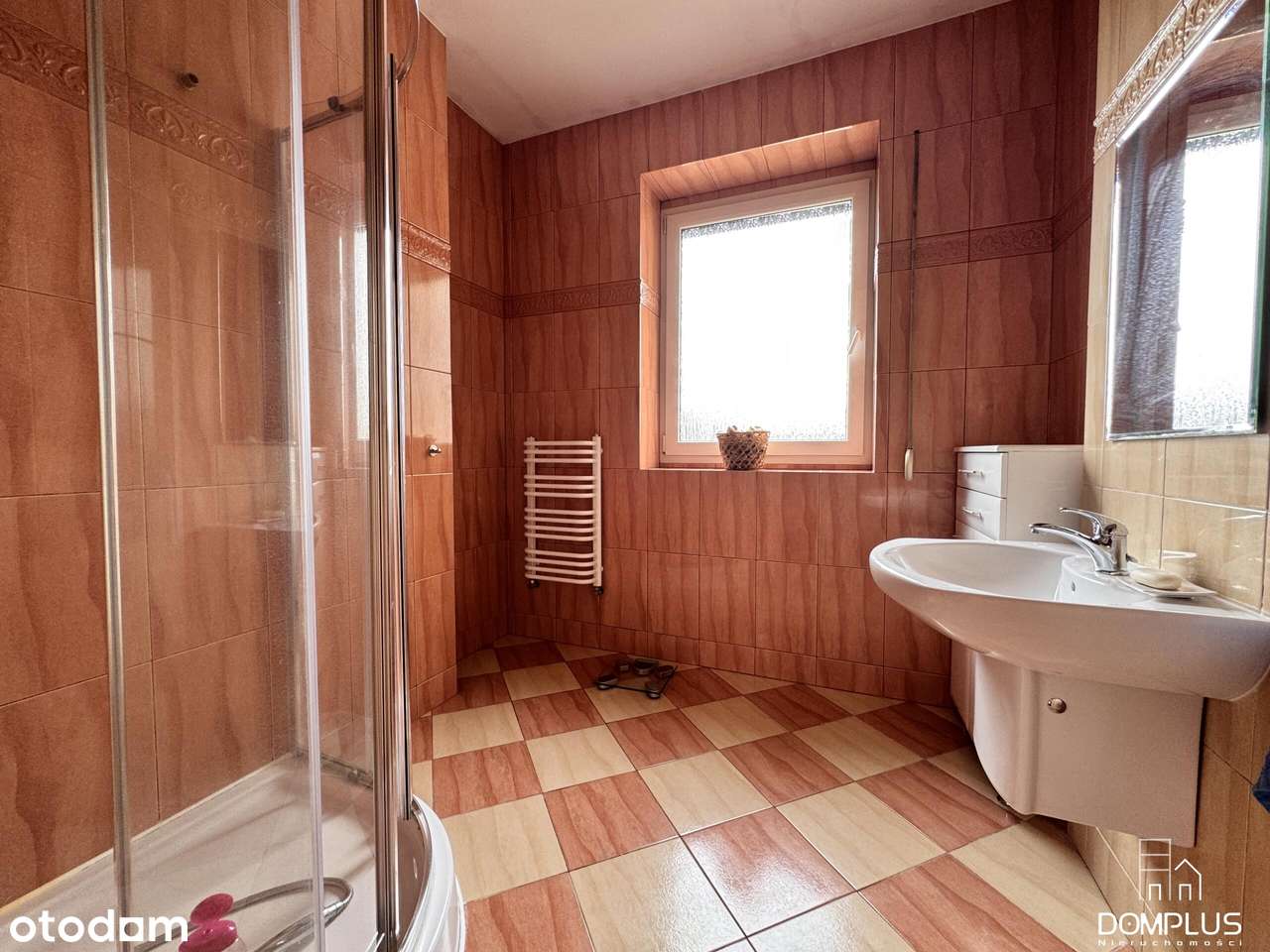 Dom w Lipnicy z Dużą Działką – Idealny do Prowadzenia Biznesu-13