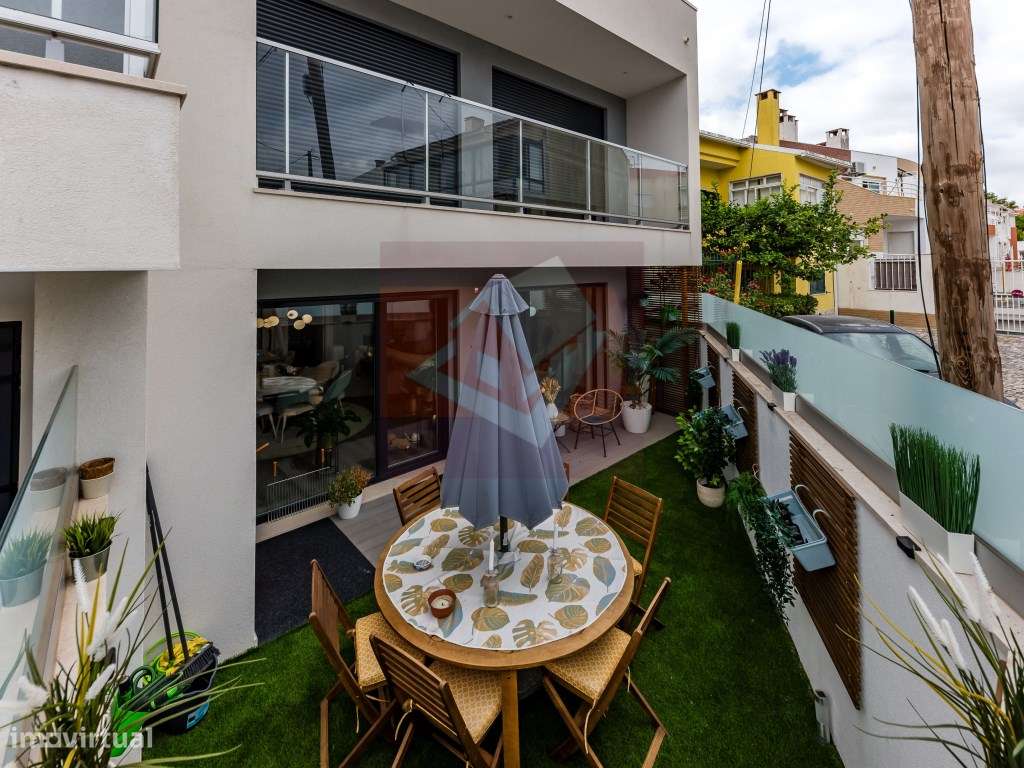 Apartamento T2 mobilado em Casal de Cambra-40
