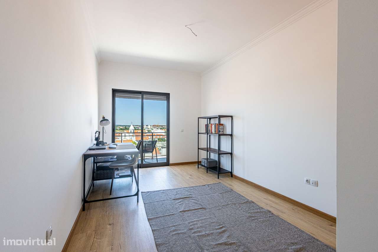 Apartamento T3 de Excelência no Centro do Cartaxo-27