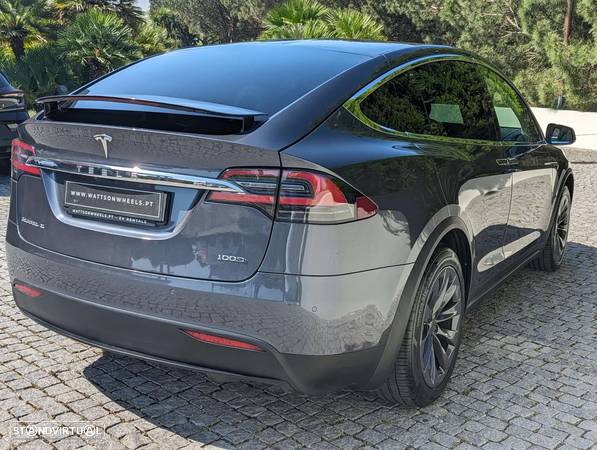 Tesla Model X 100D - 5