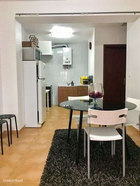 Moradia V2 com 2 pisos + Sotão - Grande imagem: 5/12