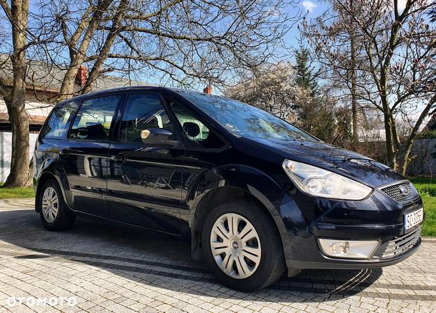 Ford Galaxy 2.0 Ambiente - 30