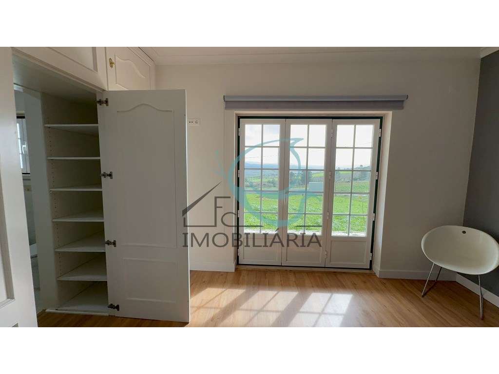 Moradia T5 com Vista para a Serra em Alenquer-16