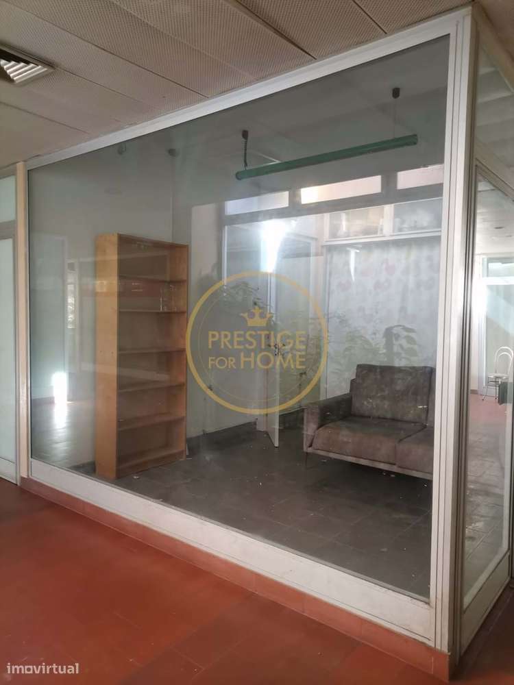 Espaço Comercial em Loulé-8
