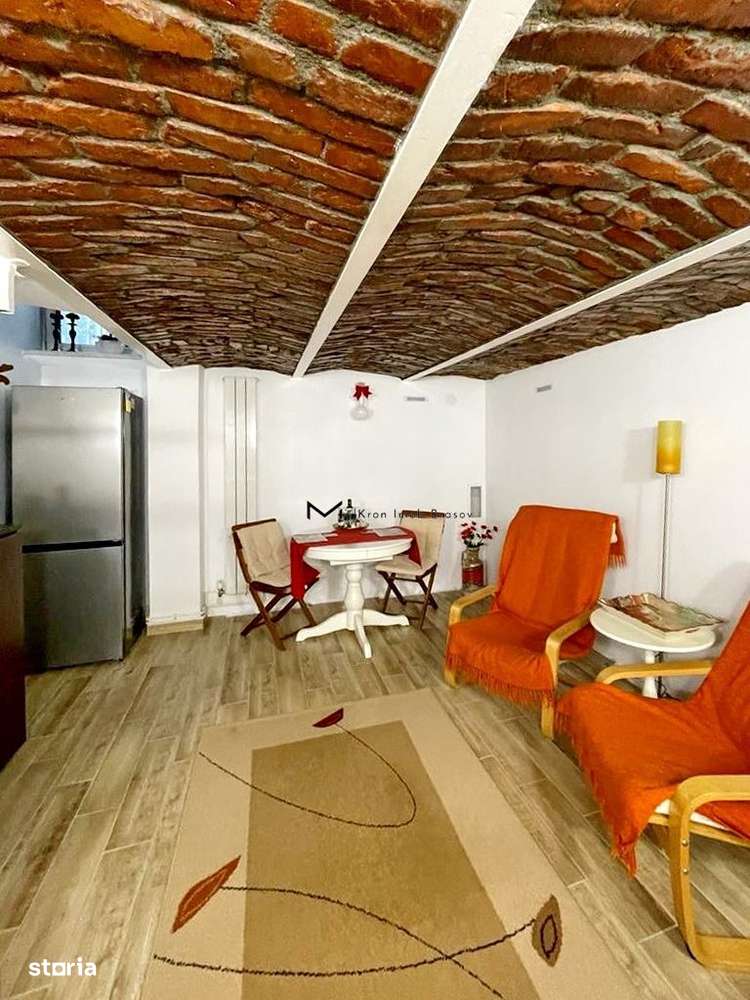 Casa de vanzare - de inchiriat zona Blumana - Imagine principală: 2/10