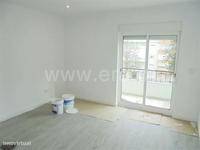 Apartamento T3; Amora-6