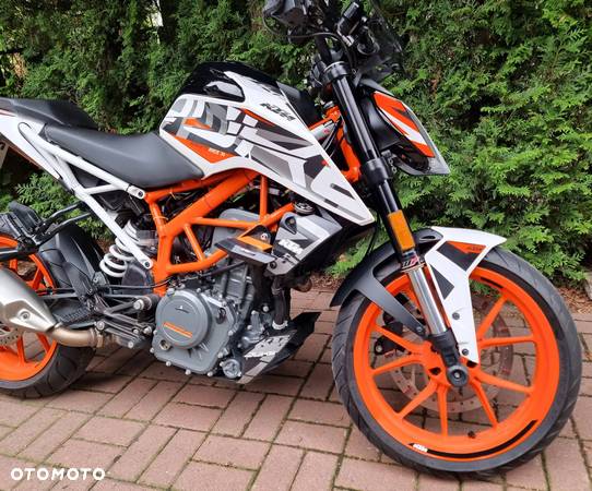 KTM Duke - 4