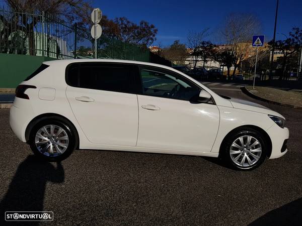 Peugeot 308 1.5 BlueHDi Style - 11