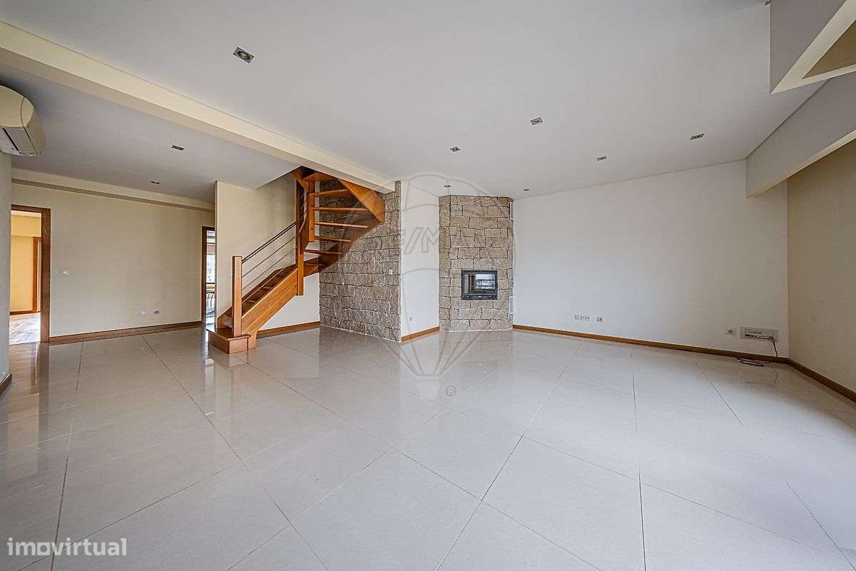 Apartamento T4 para arrendamento - Grande imagem: 2/35