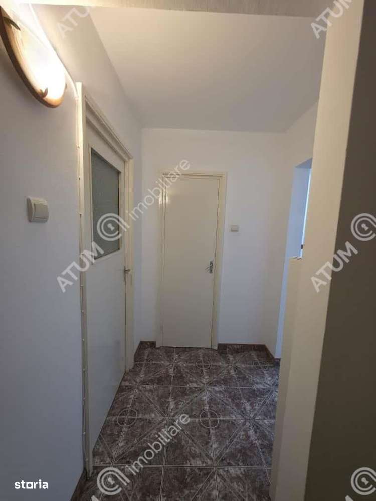 Apartament cu 3 camere decomandate in zona Vasile Aaron din Sibiu-8