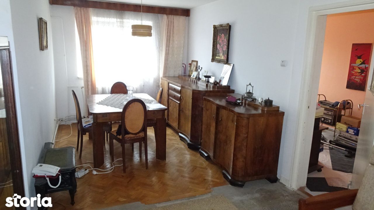 4 Camere Apartament De Vanzare Hunedoara Judet Deva 5684691 Www Storia Ro